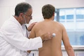 Doctor_listening_lung_170.jpg