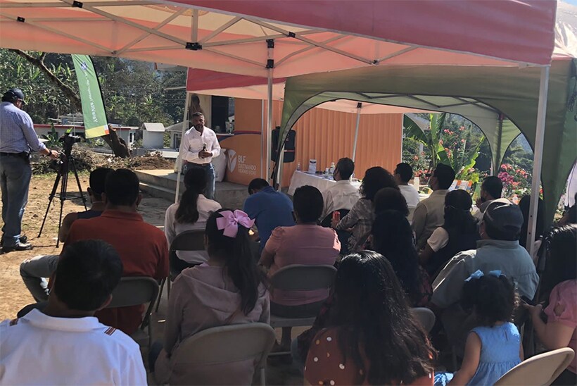 •	Los kioscos proveerán insumos y soluciones tecnológicas a pequeños agricultores en zonas rurales.